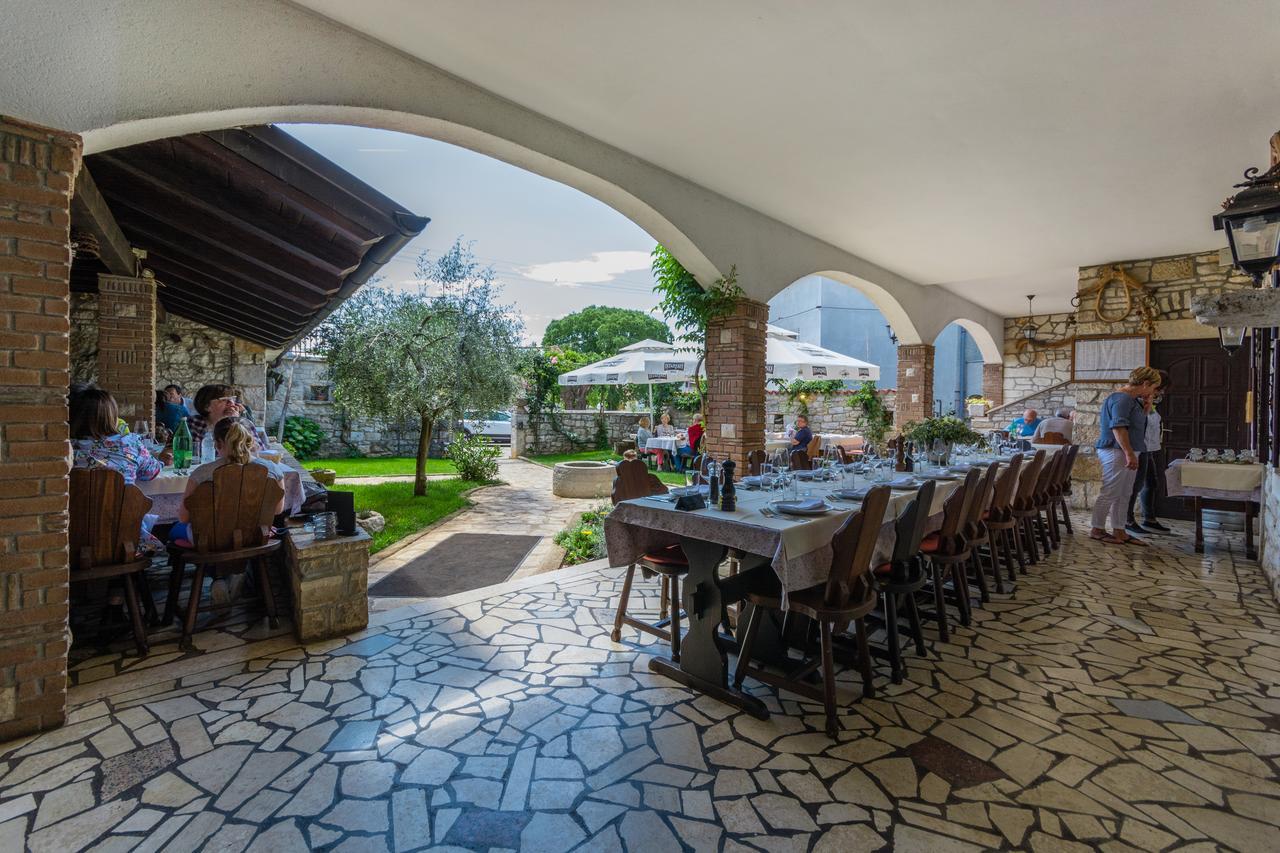 Bed & Breakfast Daniela Veleniki Exterior photo